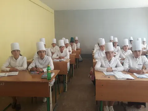 Kuratorlik ishlari izchil davom etmoqda.